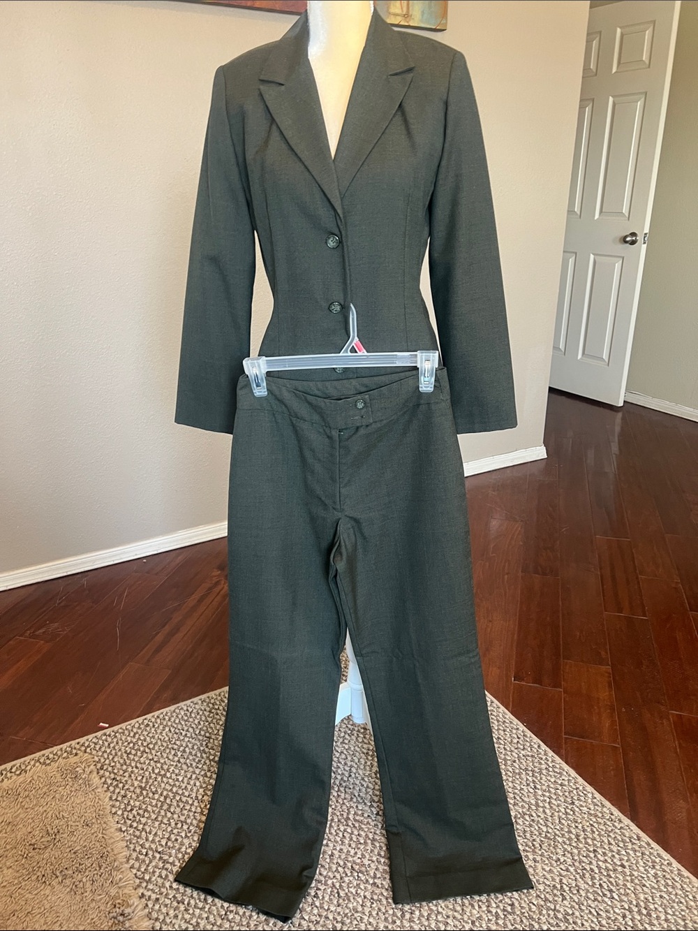 Women's Dark Green Tailored Two-Piece Trouser Suit